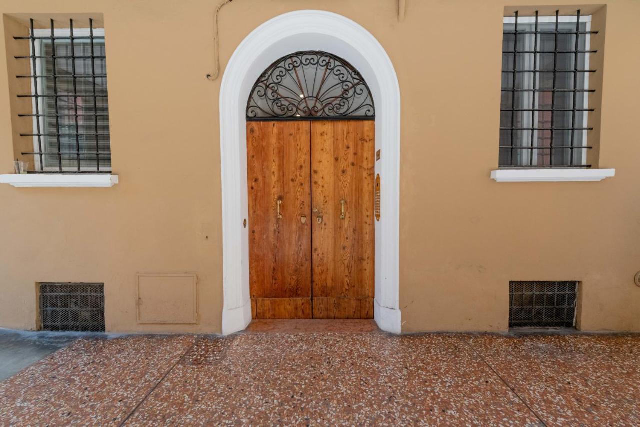 Ferienwohnung Realkasa La Finestrella Sui Portici Bologna Exterior foto